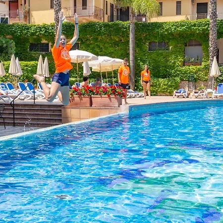 Otel Caesar Palace Giardini Naxos