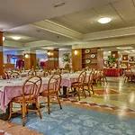 ホテル シーザー パレス 4*