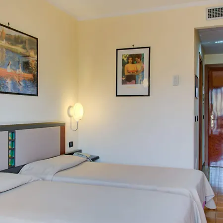 Hotel Caesar Palace Giardini-Naxos