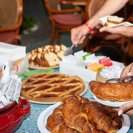 Hotel Caesar Palace 4*