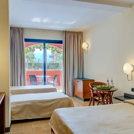 Caesar Palace 4* Giardini Naxos