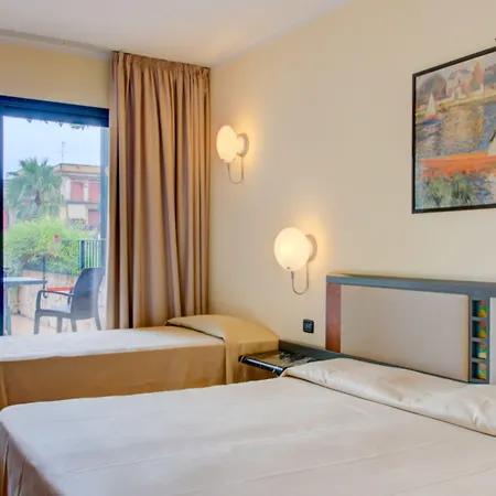 Caesar Palace Джардіні-Наксос