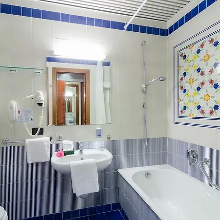 Caesar Palace Джардіні-Наксос