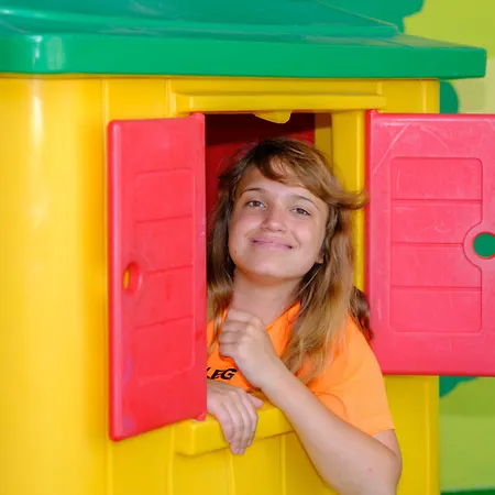 Caesar Palace Готель Джардіні-Наксос