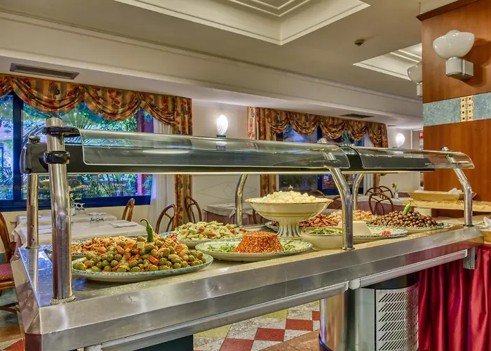 Hotell Caesar Palace Giardini Naxos