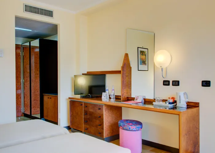 Caesar Palace 4* Giardini Naxos